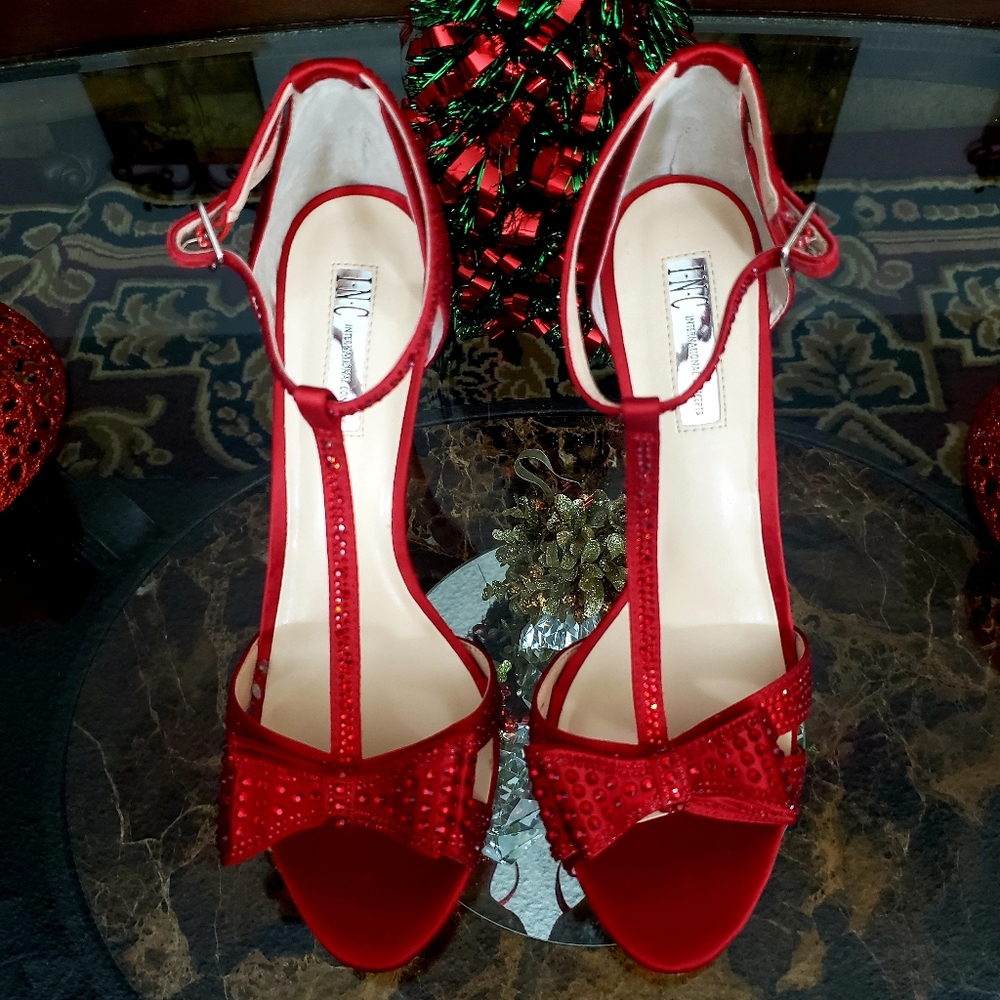 Shoes - Picture 3 of 3